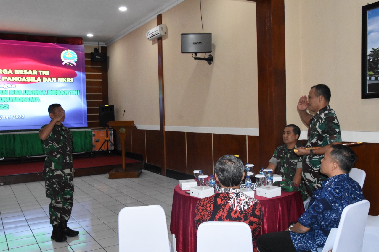 Korem 073/Makutarama Menggelar Komsos Dengan Keluarga Besar TNI Semester I TA. 2022